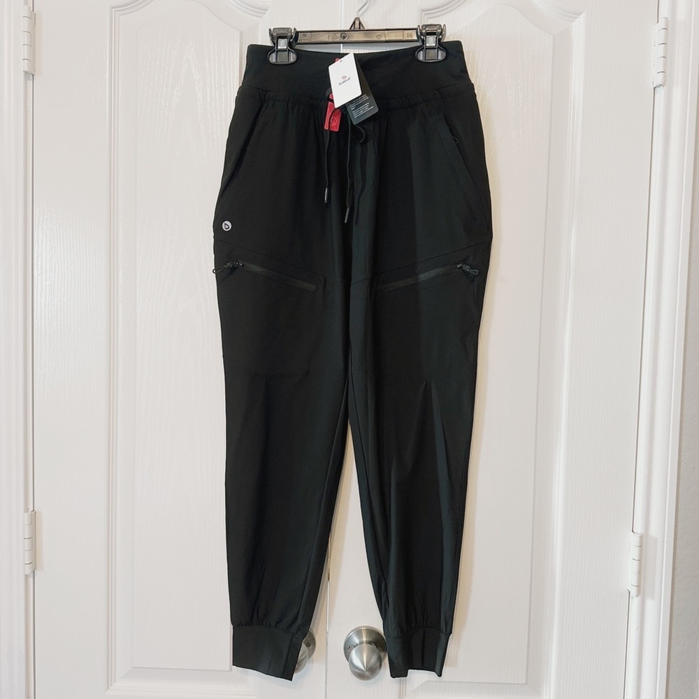 Baleaf Woman’s tracking jogging pants Size XS Black